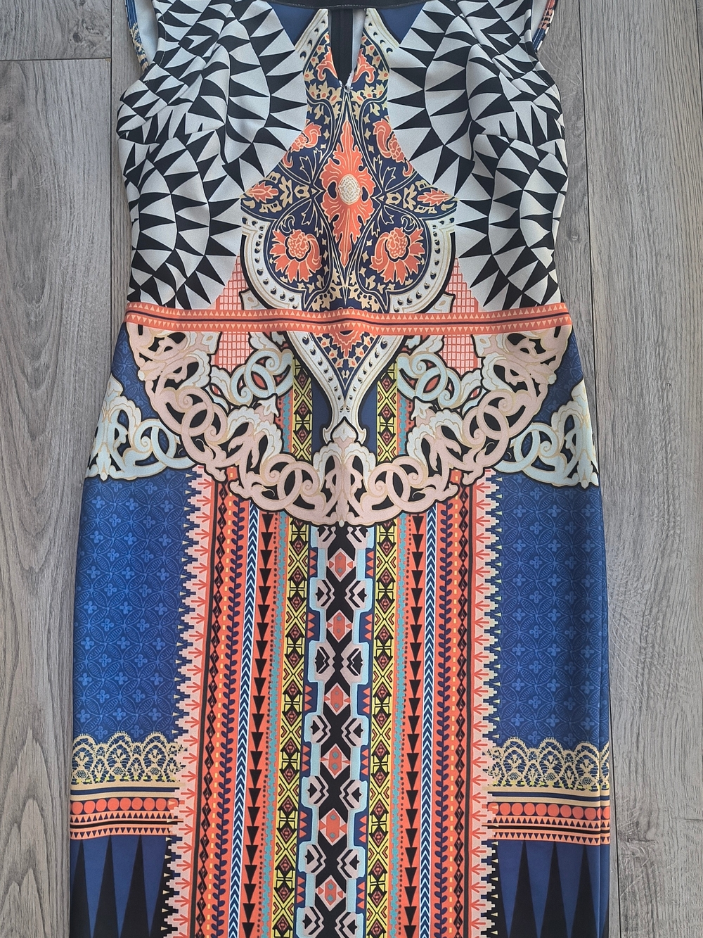 ECI Multicolor Geometric Midi Dress in Navy and Coral